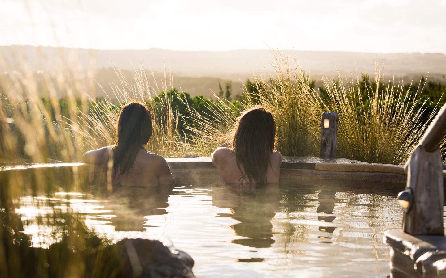 hilltopbathinginwinter.jpg